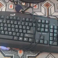 مانیتور ال جی اصل و یک عدد کیبرد