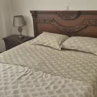 تخت دونفره ۱۶۰*۲۰۰ تمام چوب و درحد نو