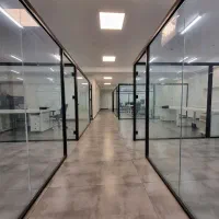 آپادانا/۳۰۰ متر سند اداری/فول امکانات/لابی/۶ ساله