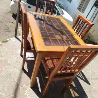 میز ناهار خوری ۴ نفره سالم