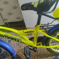 دوچرخه ۱۶|دوچرخه، اسکیت، اسکوتر|قدس, شهر‌قدس|دیوار