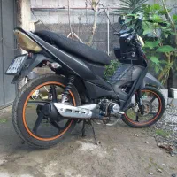 ویو مدل۹۰|موتورسیکلت|رشت, آب آسیاب|دیوار