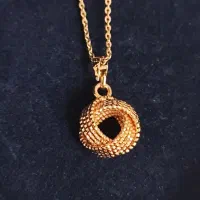 پلاک وزنجیرهای ژوپینگ  کویین گالری