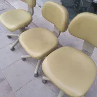 ۳عدد صندلی چرخدار،نیلپر|مبلمان اداری|اقبالیه, |دیوار