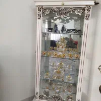 ساعت دیواری و بوفه ویترین تر و تمیز|ساعت دیواری و تزئینی|رباط‌کریم, نصیرشهر|دیوار