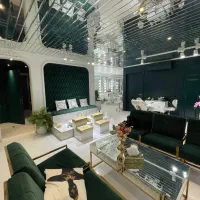 نیروی خدماتی سالن زنانه