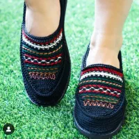 گیوه|کیف، کفش، کمربند|شیراز, مبعث|دیوار