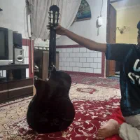 گیتار نو استفاده نشده