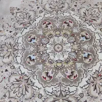 فرش 9 متری کرمی در حد نو