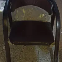 صندلی فلزی محکم
