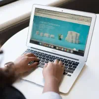 ادمین و پشتیبان وبسایت خانوم