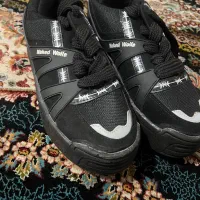 با سلام کفش ولف‌