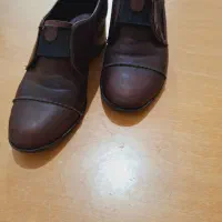 کفش چرم زنانه سایز ۳۸، پاشنه دار