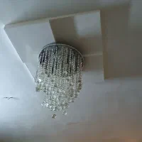 یک عدد لوستر به ارتفاع عرض ۵۵،طول ۷۶