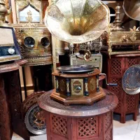 کلکسیونی از گرامافونهای قدیمی و هندلی|کلکسیون اشیاء عتیقه|تهران, هفت حوض|دیوار