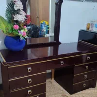 دراور و آینه با ۹ تا کشو از جنس چوب ...با دوام