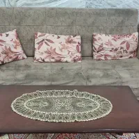 مبل ۷ نفره همراه با ۳ تا جلو مبلی تمیز و سالم|مبلمان خانگی و میز عسلی|شیروان (خراسان), |دیوار