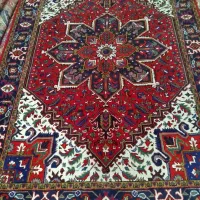 فرش دستباف خوش رنگ