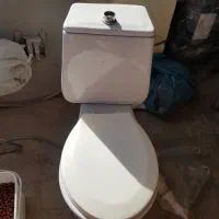 توالت فرنگی ،