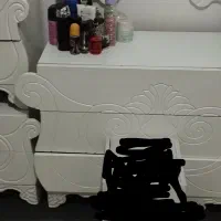 تخت دو نفره میز ارایشی در حد نو|تخت و سرویس خواب|الیگودرز, |دیوار