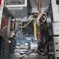 کیس کامپیوتر با قطعات کاملا سالم