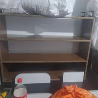 ویترین مغازە و قفسە