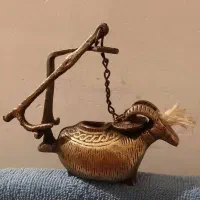 پیسوز بز برنجی قدیمی و سنگین|کلکسیون اشیاء عتیقه|کرج, مصباح|دیوار