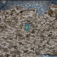 یک دست لباس نظامی سایز ۵۴