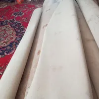 موکت کرم رنگ نفش دار سالم