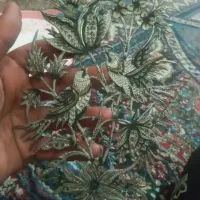 یک قطعه مسی که روش کنده کاری شده