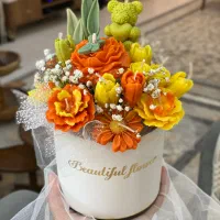 باکس گل شمعی هدیه روز دختر