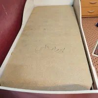 تخت نوجوان سالم وتمیز|تخت و سرویس خواب|اصفهان, جلالیه|دیوار