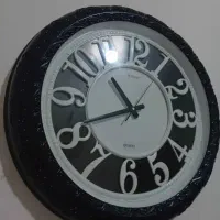 ساعت دیواری سالم درحد نو
