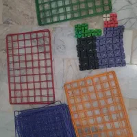 قفسه فلزی مشبک ومستطیل چندرنگ همراه مهره