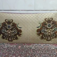 سه عدد پشتی