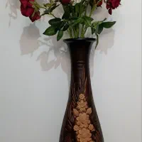 گلدان وگل