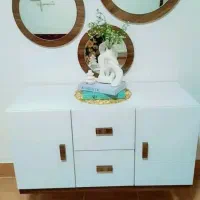 آیینه کنسول شیک و بسیارتمیز