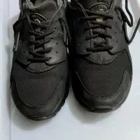 دو عدد کتانی