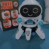 ربات اسباب بازی نو