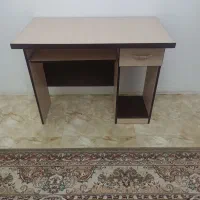 میز کامپیوتر و تحریر