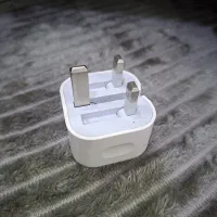 قاب آیفون و آداپتور اصل ۱۳نرمال|لوازم جانبی موبایل و تبلت|خلخال, |دیوار