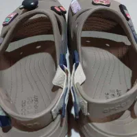 کراکس  CROCS با 7 عدد جیبیکس