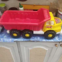 کامیون اسباب بازی