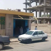 دو دهنه مغازه تجاری دو نبش