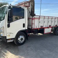 ایسوزو پی ۷۰۰