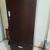 کمد لباس یه در