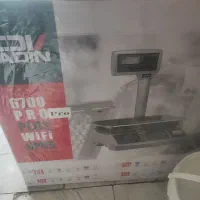 دو عدد ترازو و تعدادی دیس استیل  نو نو آک‌‌