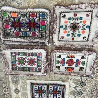 رو بالشتی کوچک و روتختی و روپشتی گلدوزی شده با دست
