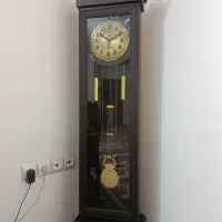 ساعت ایستاده