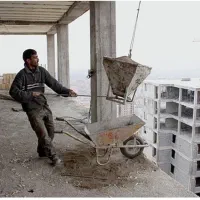 استخدام کارگر ساختمانی در بهارستان به صورت روزمزد|استخدام معماری، عمران و ساختمانی|اصفهان, بهارستان|دیوار